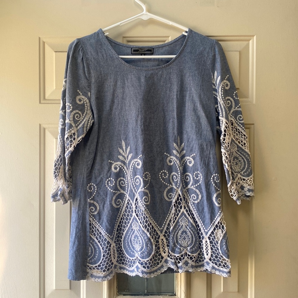 Blouse with crochet details